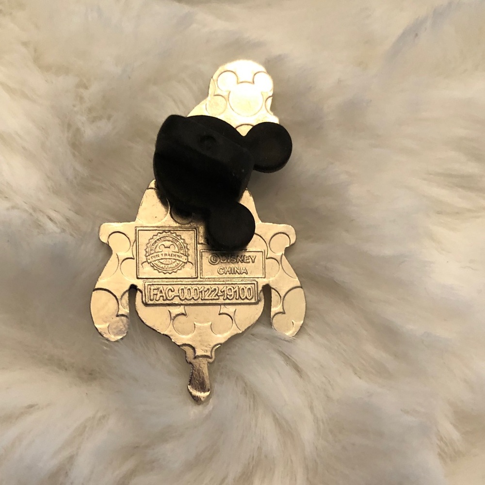 Authentic Disney pin. Each pin is $10 or 4 pins for $35, additional pins $7 each - Picture 5 of 5